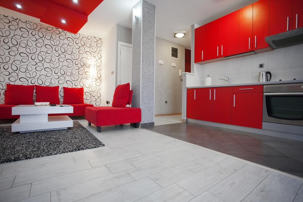 Apartment Red Belgrado Kamer foto
