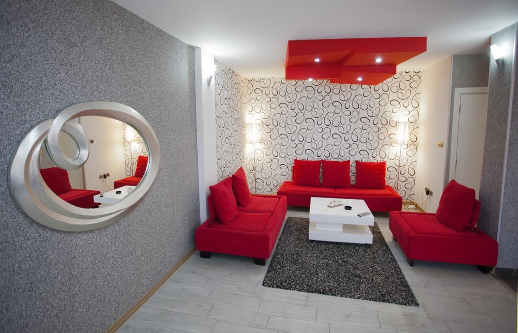 Apartment Red Belgrado Kamer foto
